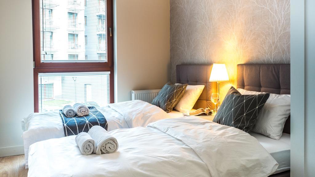 City Center - Riverside By Apartmore Gdansk Bagian luar foto